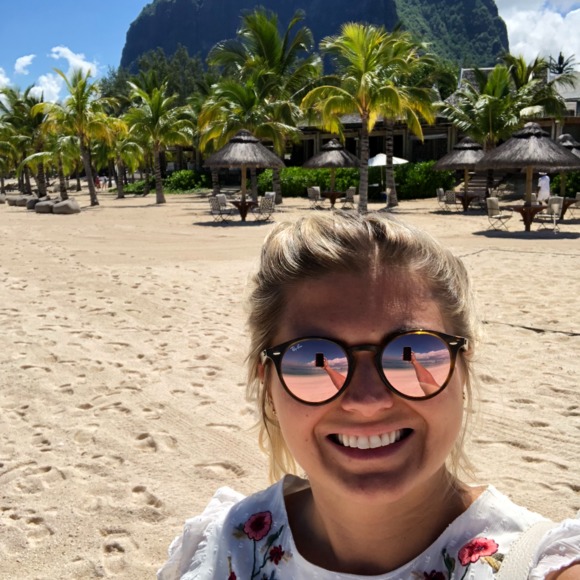 Meet your Posher, Carla - Picture 1 of 1